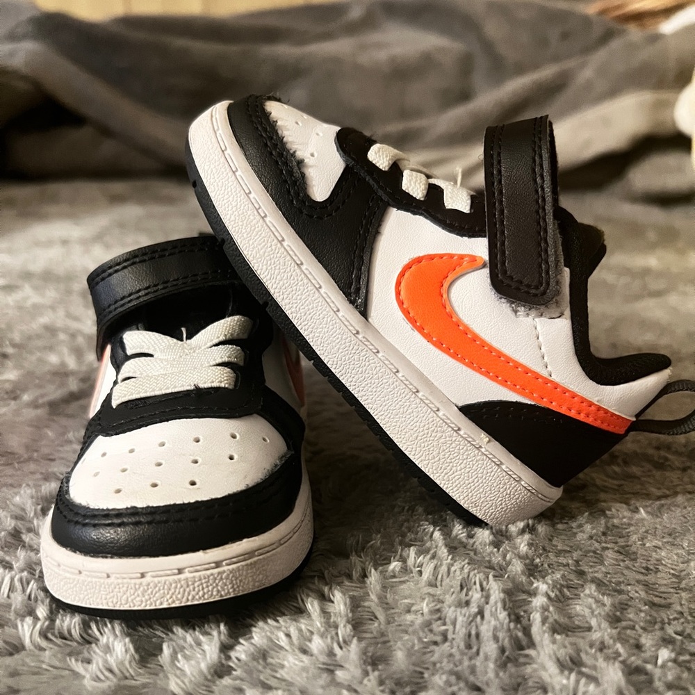 5c toddler Nike orange swoosh